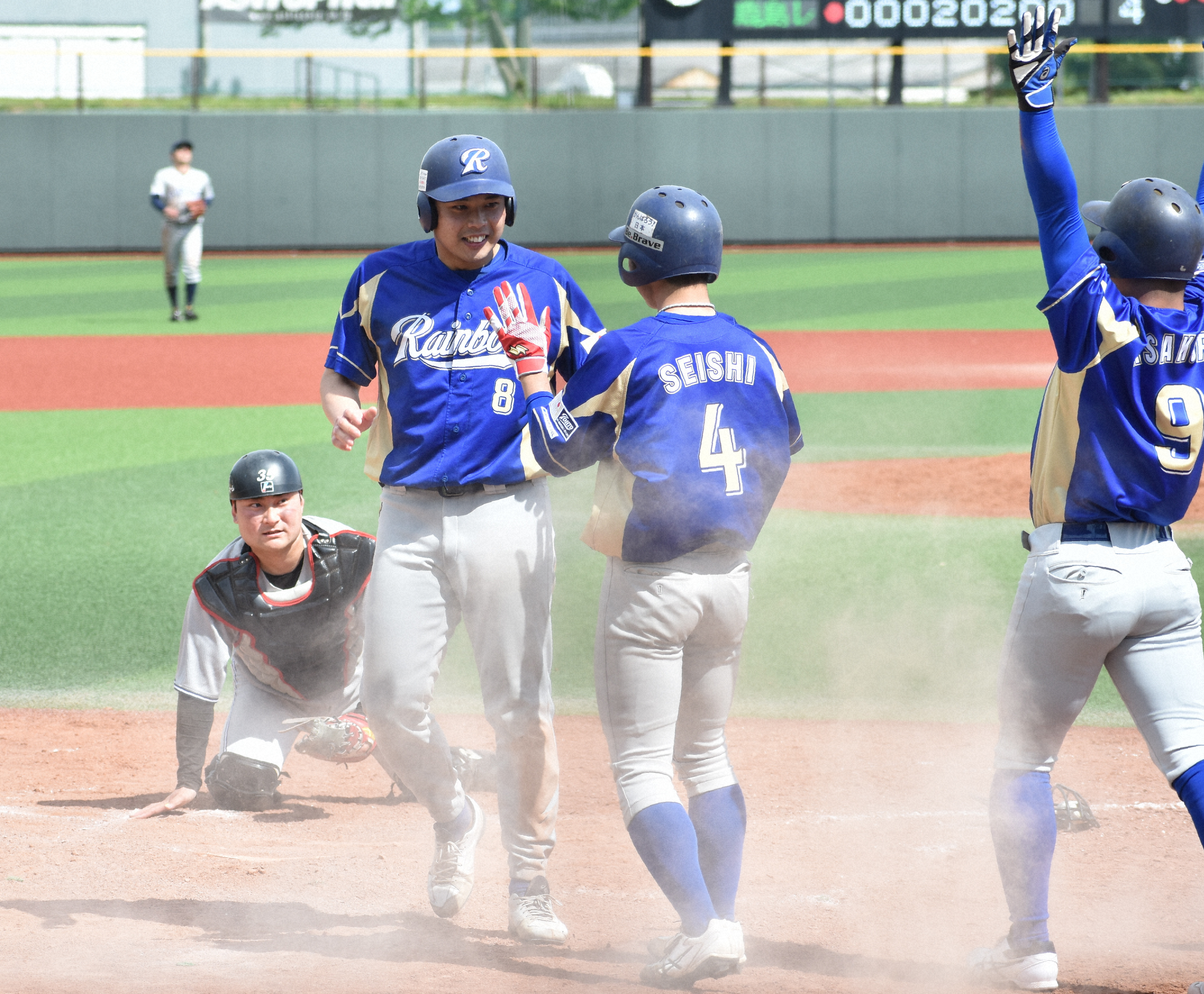 26クラブ勝たん②.JPG (3.35 MB)