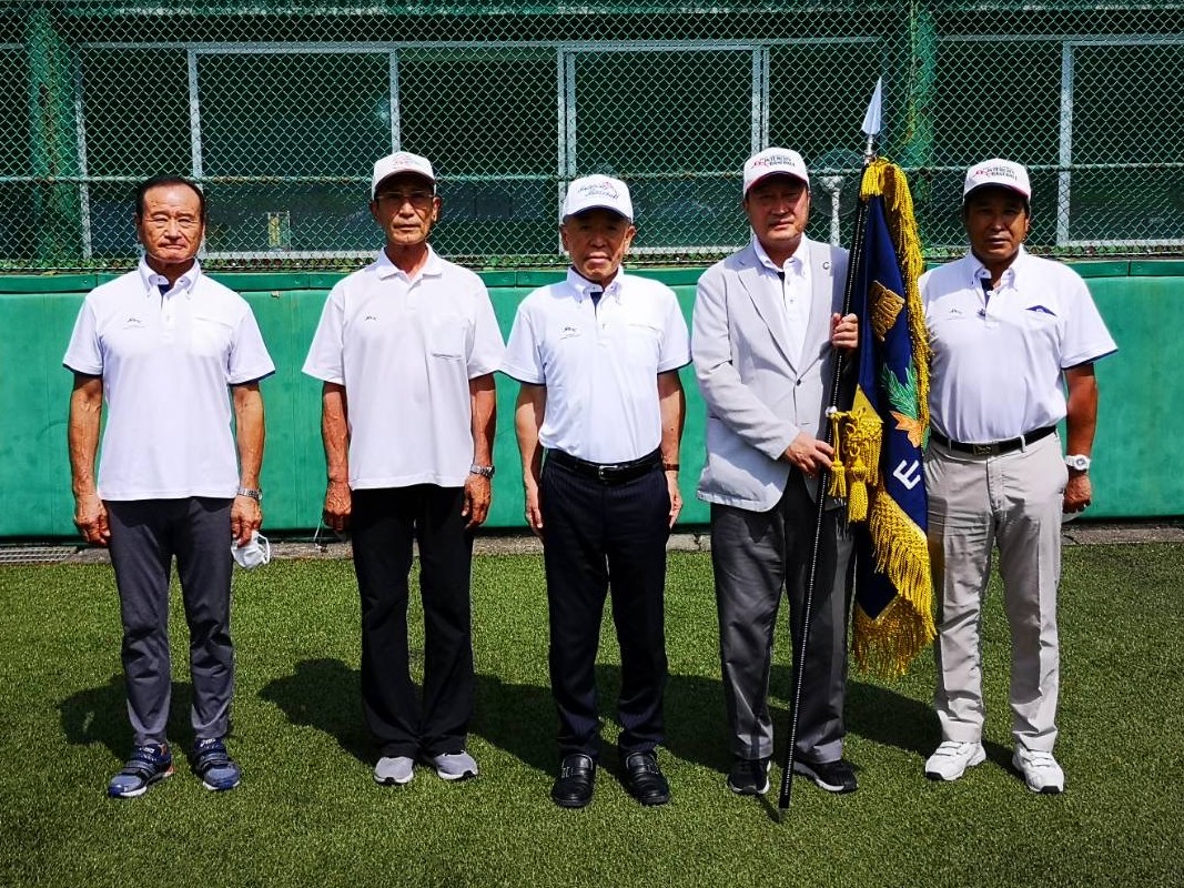 第36回高山大会_市長旗贈呈式2.jpeg (378 KB)