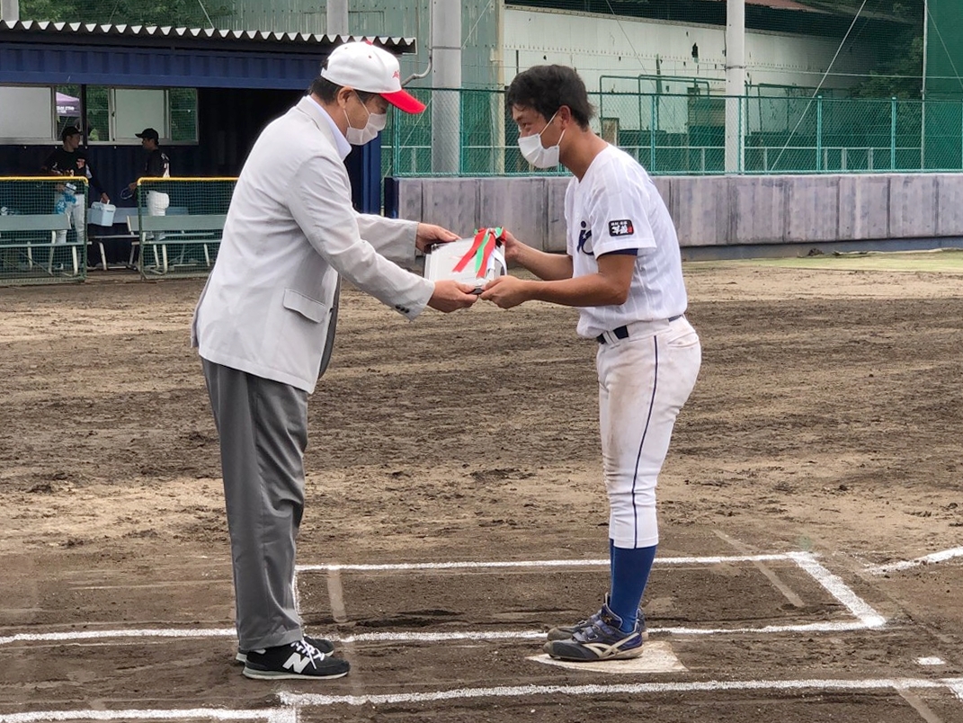 第46回全日本クラブ選手権東海地区2次予選_優勝盾.jpg (763 KB)
