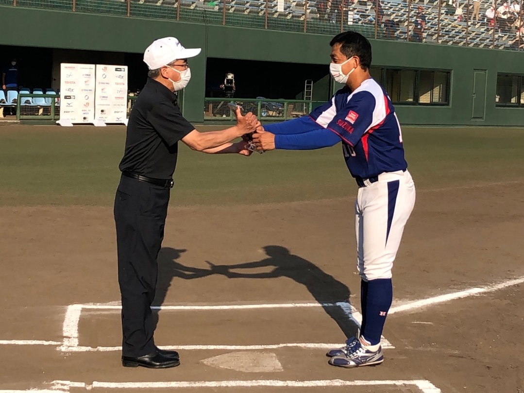 第93回都市対抗第3代表_Honda鈴鹿_代表楯.jpg (526 KB)
