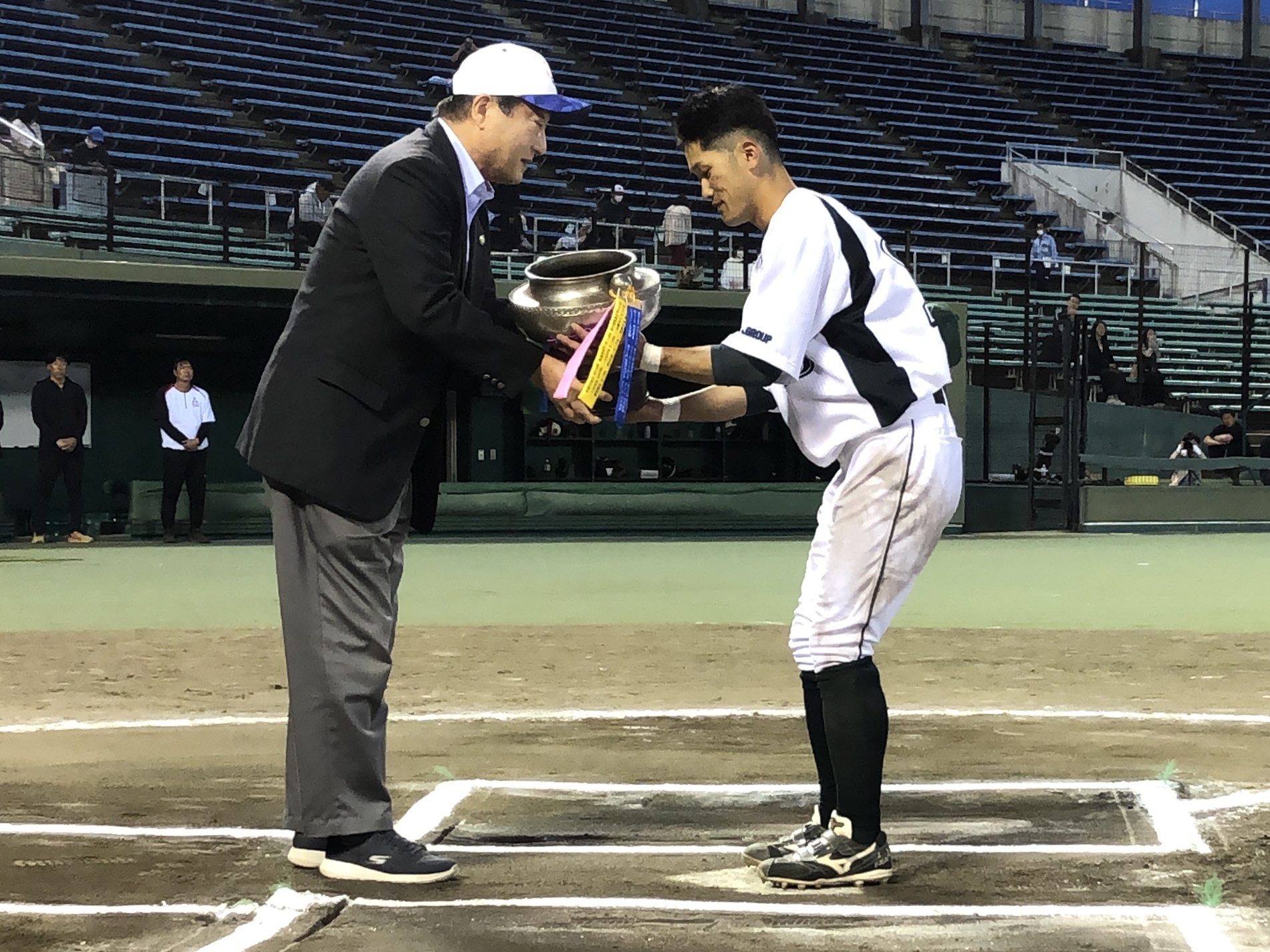 第75回ベ杯_ベ杯.jpg