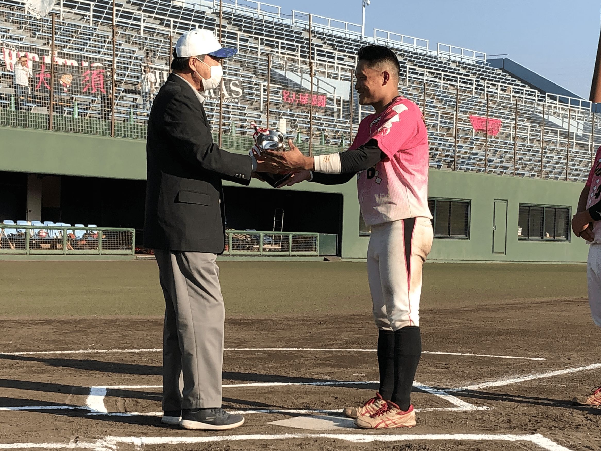 第9回東海クラブ選手権_優勝杯.jpg
