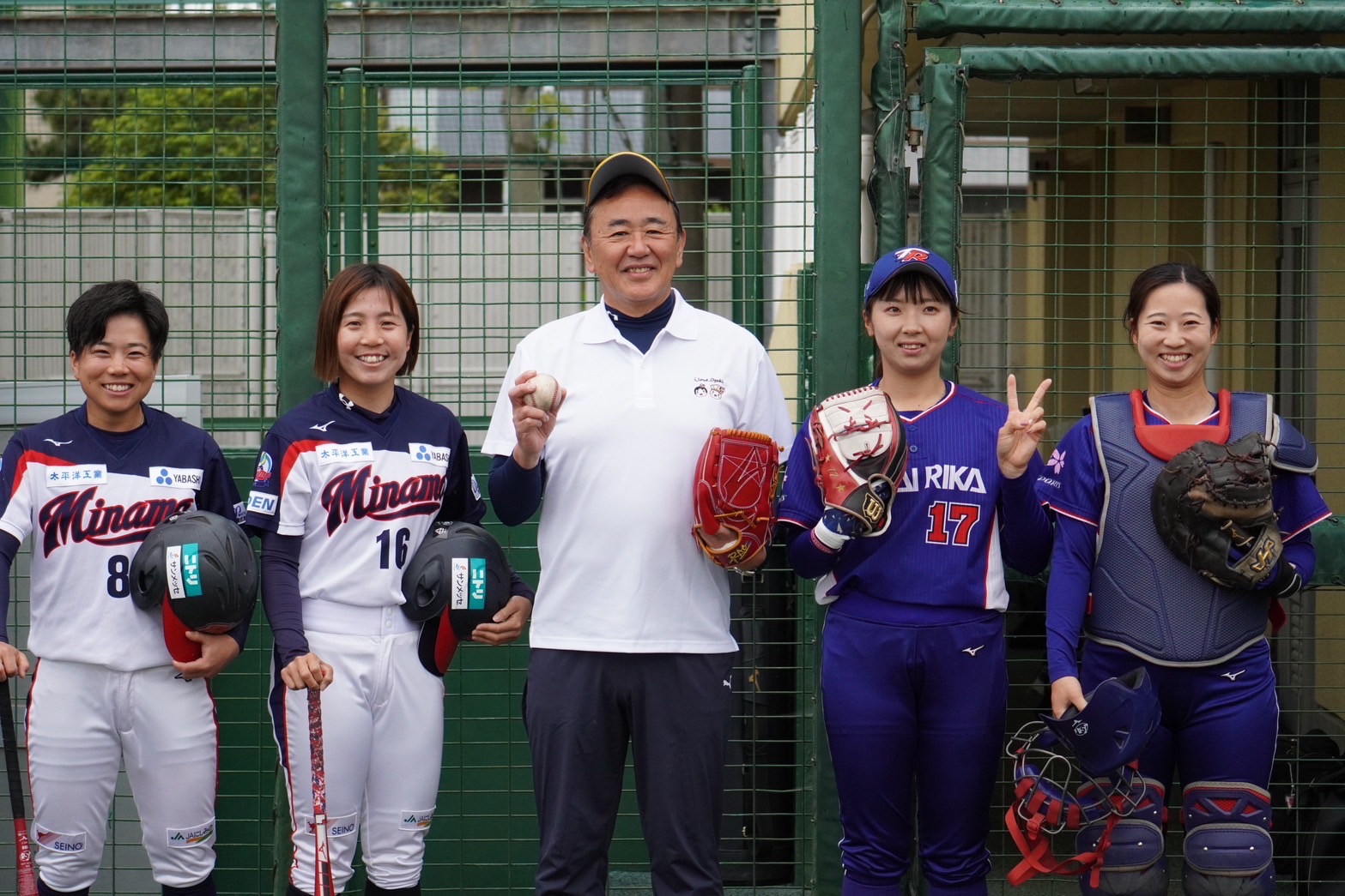 第76回ベーブルース杯_始球式2.jpeg
