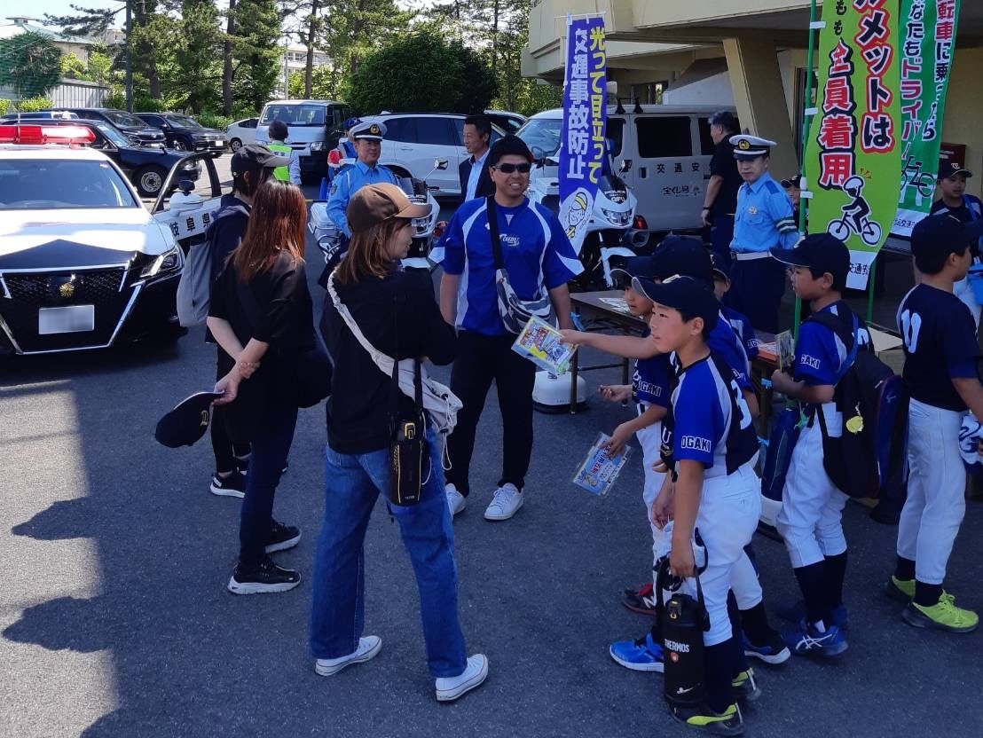 第76回ベ杯_イベント_車両展示1_blur.JPG