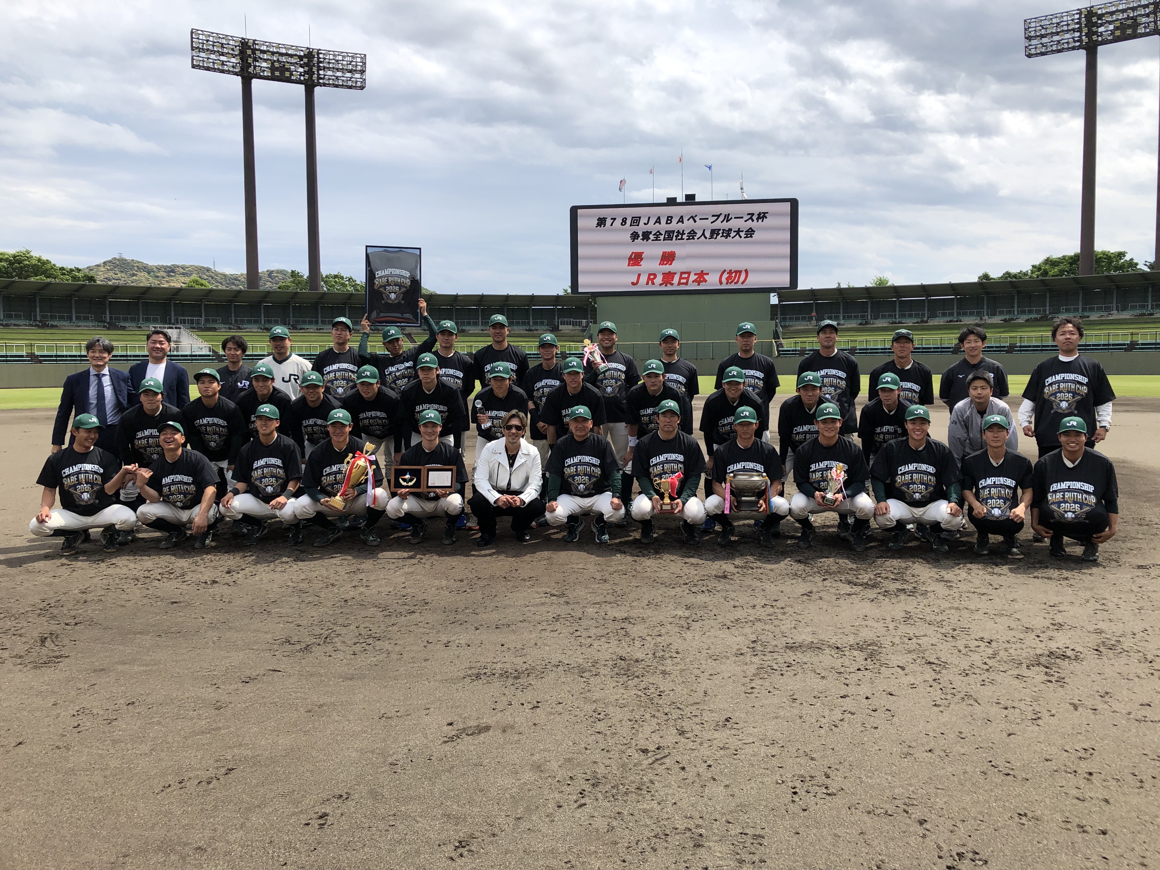 優勝Tシャツ